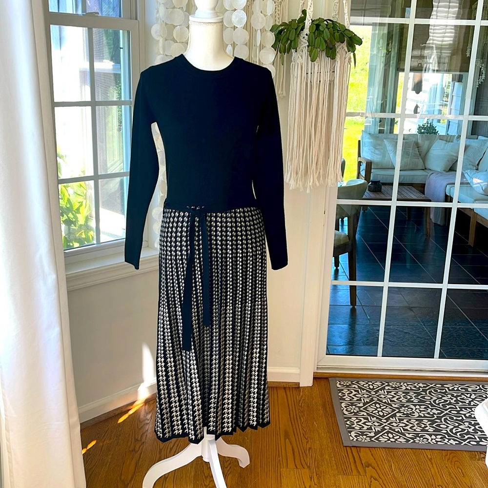 Max Studio Black and White Midi Dress